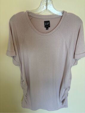 GAP Long Sleeve Ruched Maternity  Tee - Soft Pink Size XL
